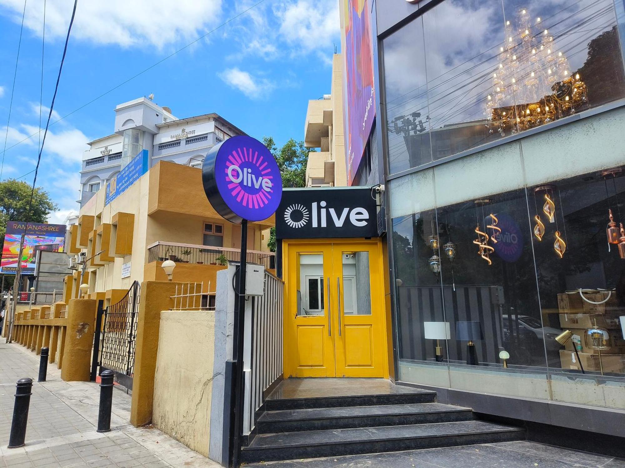 Hotel Olive Zip Richmond Circle By Embassy Group Bangalore Esterno foto